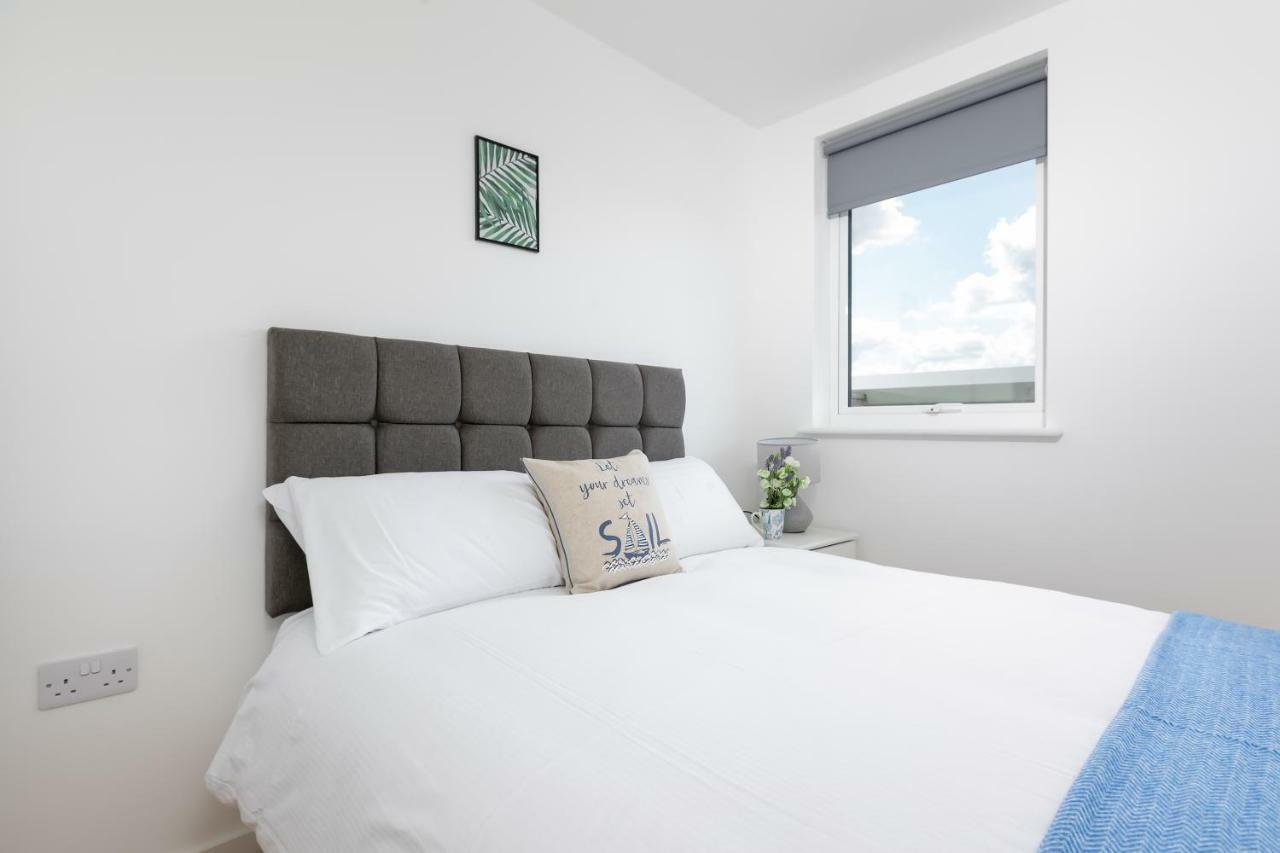 Skyvillion - Cozy Apartments In Enfield Town With Free Parking & Wifi 外观 照片